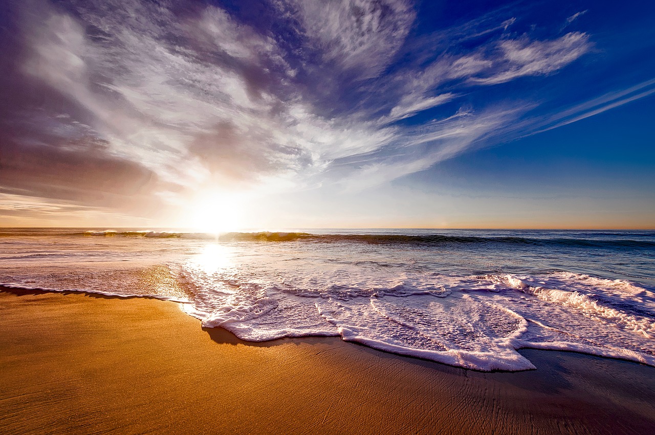 Waves lapping at your virtual reality feet
